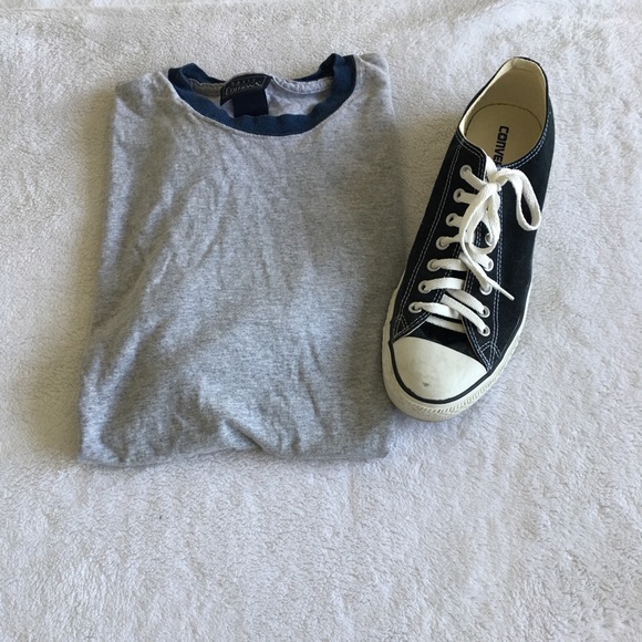 Basic Men’s T-shirt - Picture 3 of 4